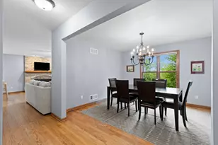 W248S6006 Deerfield Cir, Waukesha, WI 53189 - Photo 16