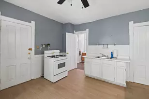 1600 E Kane Pl, Milwaukee, WI 53202 - Photo 12