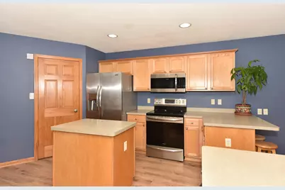 3234 S 57th St, Milwaukee, WI 53219 - Photo 14