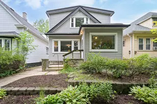 2727 S Austin St, Milwaukee, WI 53207 - Photo 2