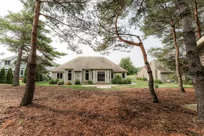 5020  Pine Tree Cir, Racine, WI 53402 - Photo 12