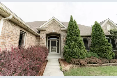 5020  Pine Tree Cir, Racine, WI 53402 - Photo 6