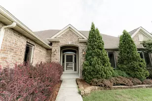 5020 Pine Tree Cir, Racine, WI 53402 - Photo 6