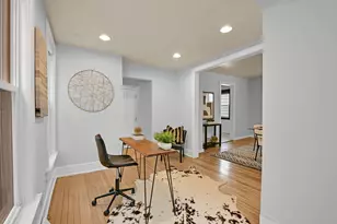 2812 N Pierce St, Milwaukee, WI 53212 - Photo 10