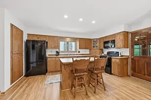 27346 Foxhaven Dr, Racine, WI 53185 - Photo 12