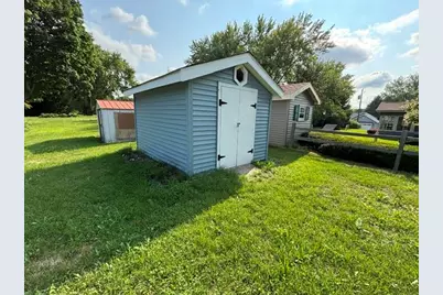 125 E Spaulding St, Watertown, WI 53098 - Photo 6