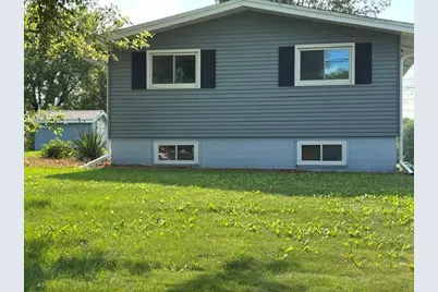 125 E Spaulding St, Watertown, WI 53098 - Photo 2