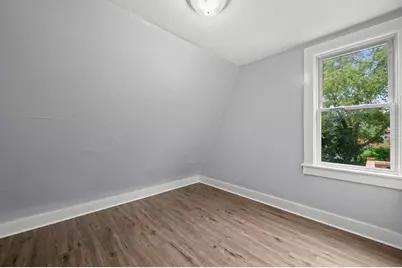 3026 W Eggert Pl, Milwaukee, WI 53209 - Photo 18