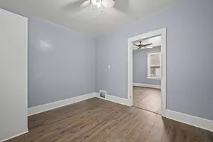3026 W Eggert Pl., Milwaukee, WI 53209 - Photo 12