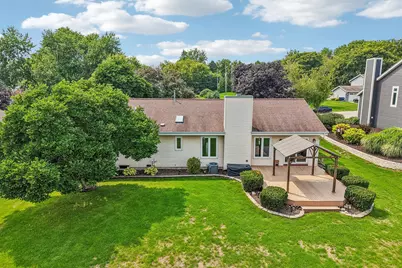 W235N6482  Outer Circle Dr, Sussex, WI 53089 - Photo 54
