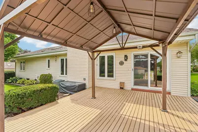 W235N6482  Outer Circle Dr, Sussex, WI 53089 - Photo 36