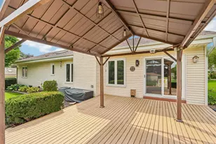 W235N6482 Outer Cir Dr, Sussex, WI 53089 - Photo 36