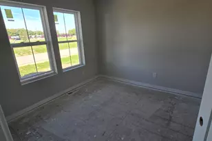 W219N16314 Jasmine Ct, Jackson, WI 53037 - Photo 10