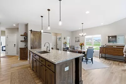 627  Lambert Ct, Slinger, WI 53086 - Photo 18