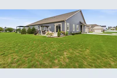 627  Lambert Ct, Slinger, WI 53086 - Photo 42