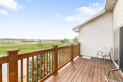 W197N16879  Stonewall Dr, Jackson, WI 53037 - Photo 12
