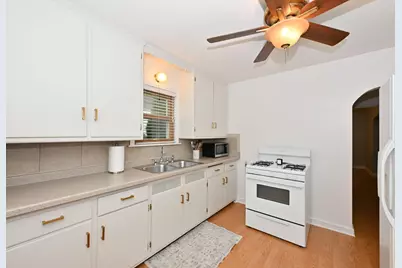 2603 N 66th St, Wauwatosa, WI 53213 - Photo 12