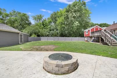 131  Kettle Moraine Dr, Slinger, WI 53086 - Photo 12
