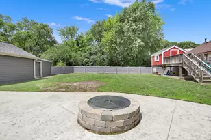131 Kettle Moraine Dr, Slinger, WI 53086 - Photo 12