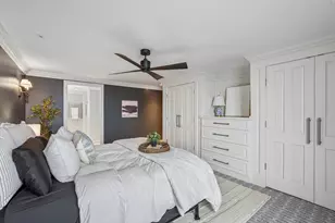 929 N Astor St, Milwaukee, WI 53202 - Photo 38