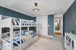 929 N Astor St, Milwaukee, WI 53202 - Photo 48