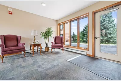 530 N Silverbrook Dr #327, West Bend, WI 53090 - Photo 38