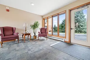 530 N Silverbrook Dr, West Bend, WI 53090 - Photo 38