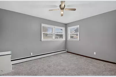 925  Lockwood Ave, Racine, WI 53403 - Photo 16