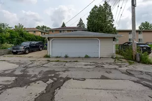 7712 W Morgan Ave, Milwaukee, WI 53220 - Photo 32