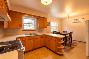 7712 W Morgan Ave, Milwaukee, WI 53220 - Photo 6