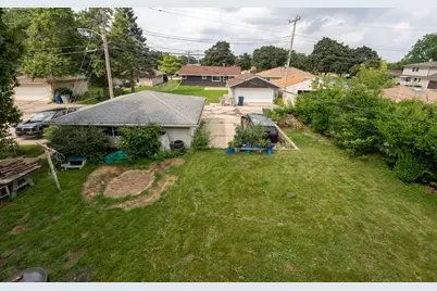7712 W Morgan Ave, Milwaukee, WI 53220 - Photo 28