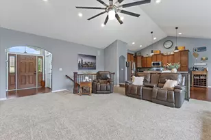 8422 94th Ct, Pleasant Prairie, WI 53158 - Photo 8