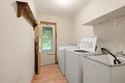 N68W15651  Chateau Dr, Menomonee Falls, WI 53051 - Photo 18