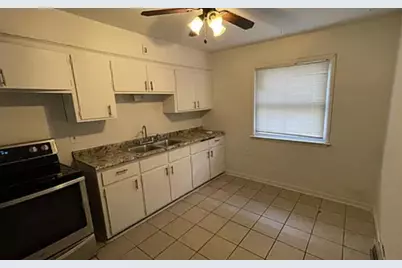 8718 W Hampton Ave #8720, Milwaukee, WI 53225 - Photo 6