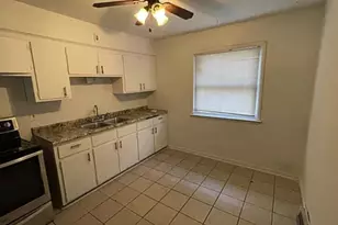 8718 W Hampton Ave, Milwaukee, WI 53225 - Photo 6