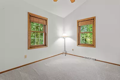 W278N2760  Rocky Point Rd, Pewaukee, WI 53072 - Photo 30