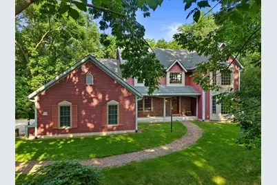 W278N2760  Rocky Point Rd, Pewaukee, WI 53072 - Photo 2