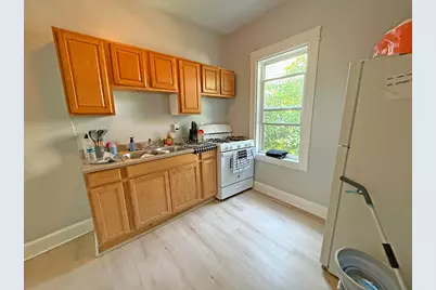 1533  Winslow St #1535, Racine, WI 53404 - Photo 8