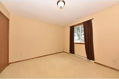 433  Slinger Rd #S-4, Slinger, WI 53086 - Photo 12