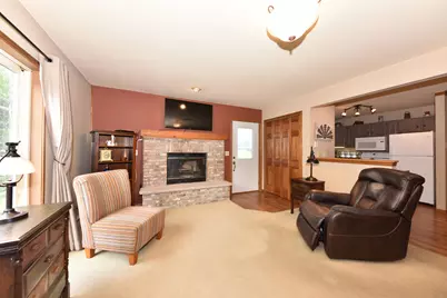433  Slinger Rd #S-4, Slinger, WI 53086 - Photo 2