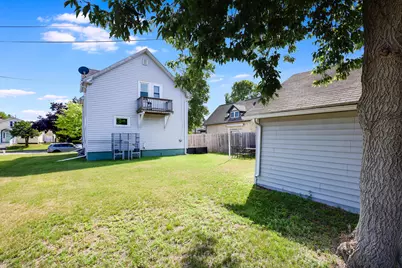 1606  Madison St, Manitowoc, WI 54220 - Photo 18