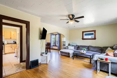 1606  Madison St, Manitowoc, WI 54220 - Photo 4