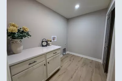 706  Johnson St, Watertown, WI 53094 - Photo 20