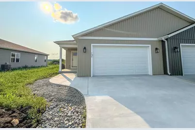 706  Johnson St, Watertown, WI 53094 - Photo 1