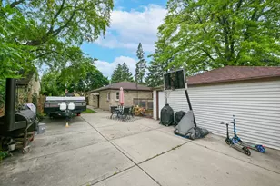 7308 W Congress St, Milwaukee, WI 53218 - Photo 32