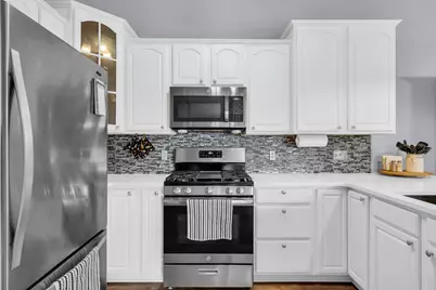 6631  Spring Hill Dr #67, Racine, WI 53406 - Photo 6