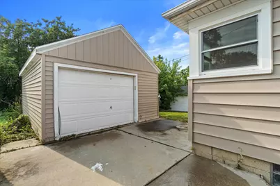 2013 S 97th St, West Allis, WI 53227 - Photo 30