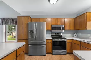 160 Cramer Ave, Dousman, WI 53118 - Photo 4