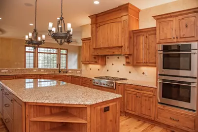 1512 W County Line Rd, Mequon, WI 53092 - Photo 16