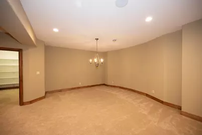 1512 W County Line Rd, Mequon, WI 53092 - Photo 44
